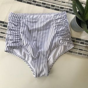 KORTNI JEANE RUCHED BOTTOMS